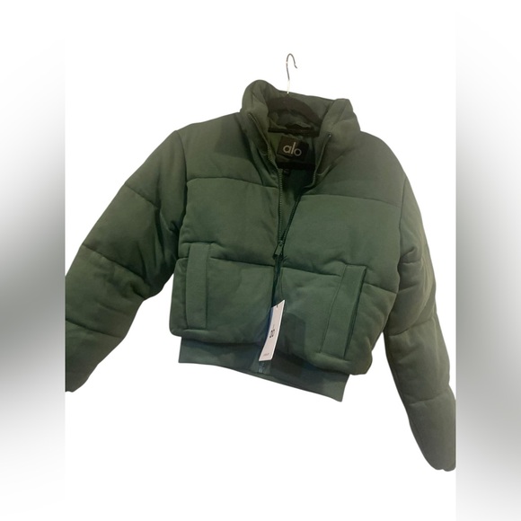 ALO Yoga Jackets & Blazers - NWT Alo Yoga sweatshirt puffer CLOVER GREEN Size XS